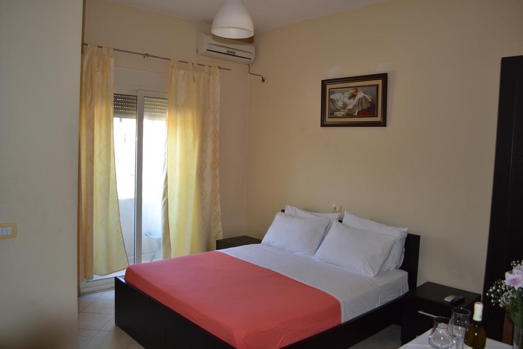 Hotel 4 Stinet Vlorë Exterior foto