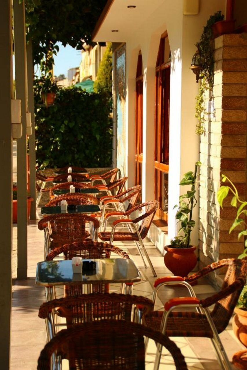 Hotel 4 Stinet Vlorë Exterior foto