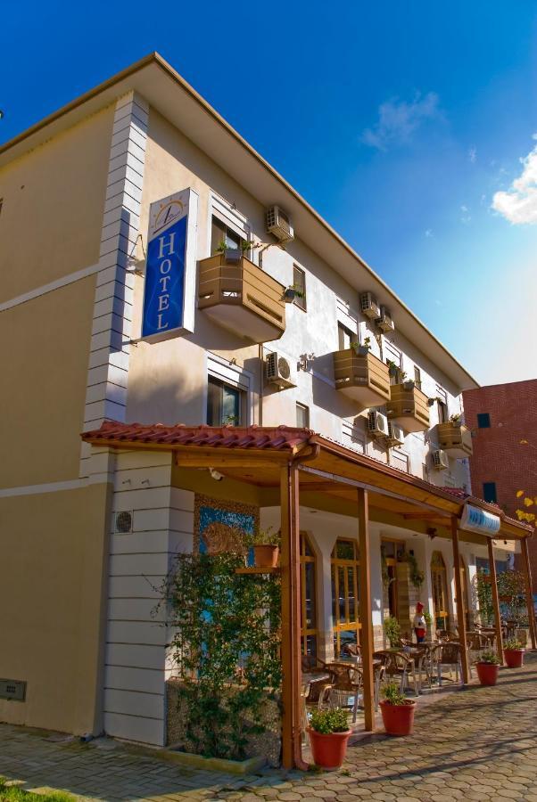 Hotel 4 Stinet Vlorë Exterior foto